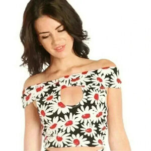 OFF SHOULDER FLORAL CROP TOP